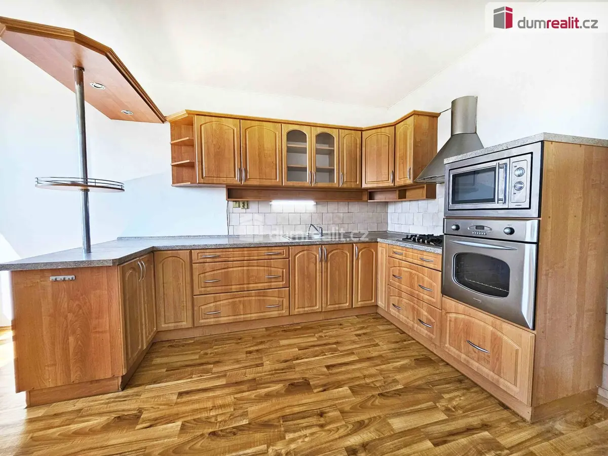 Prodej bytu 3+1 78 m², Poláčkova · Dobětice · Ústí nad Labem