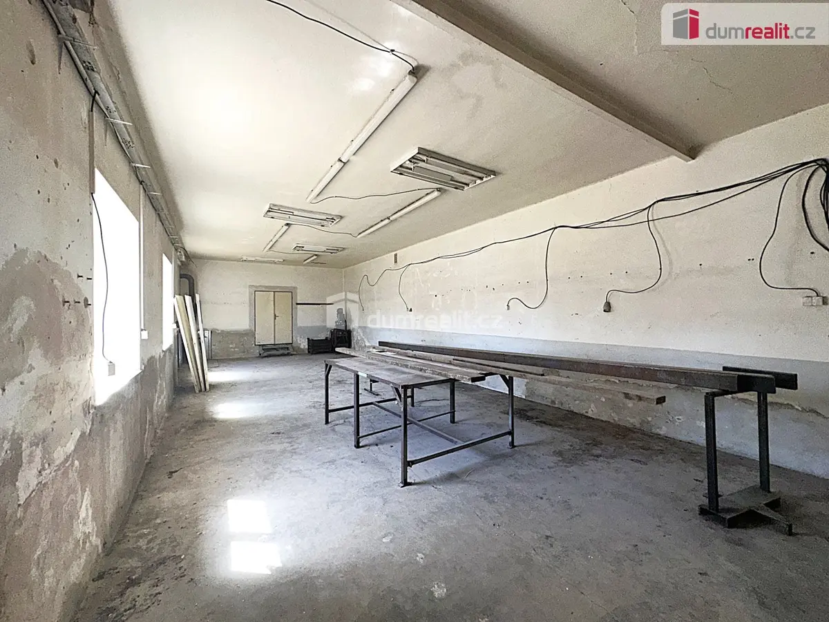 Pronájem komerčního prostoru 292 m², Zahradní · Podivín