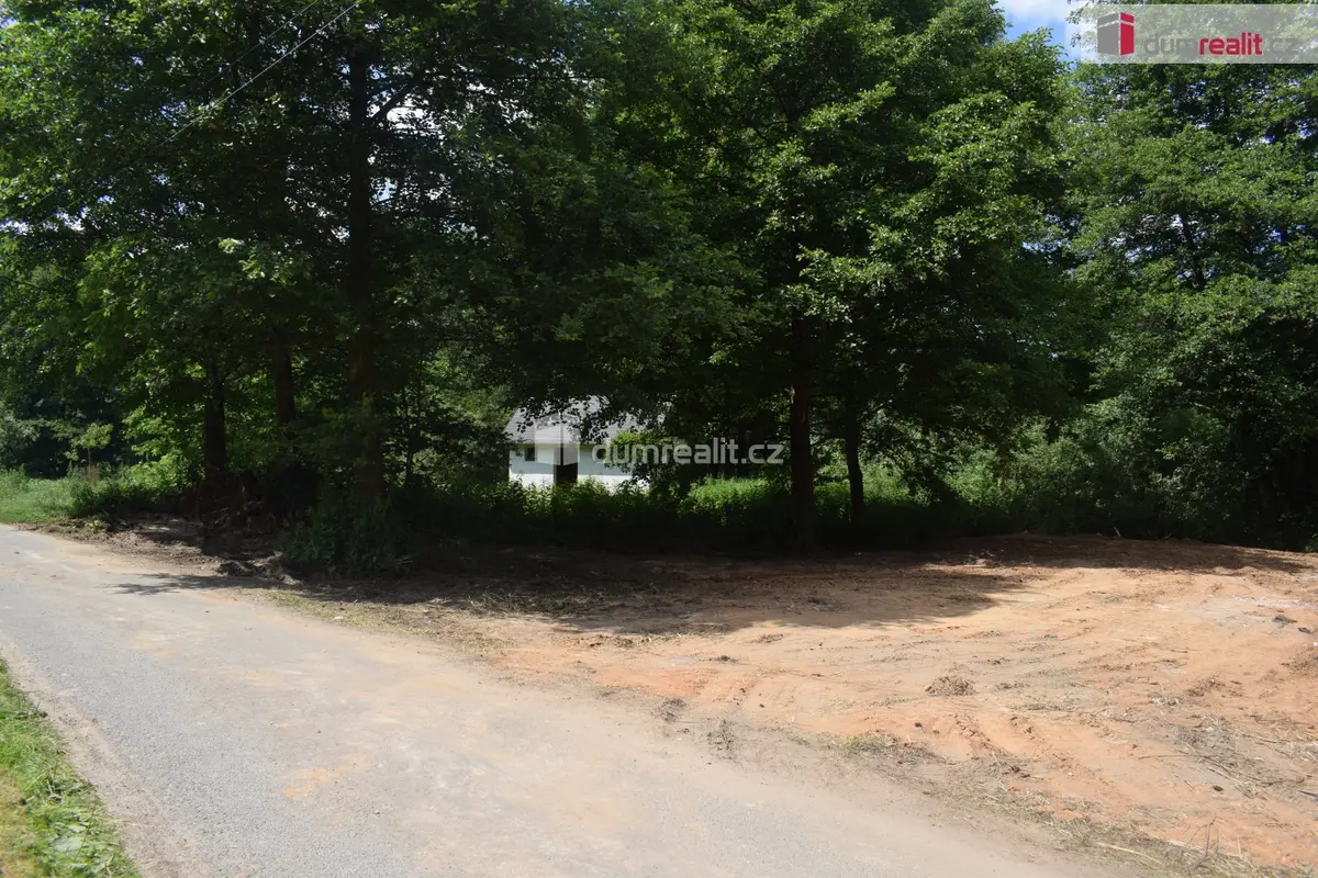 Prodej pozemku 1560 m², Mukařov u Jiviny · Mukařov