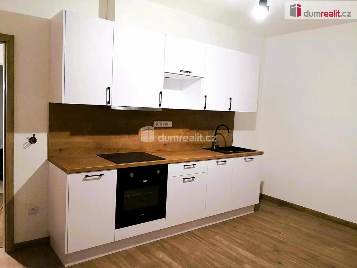 Pronájem bytu 2+kk 38 m², Svatoplukova · Veselí-Předměstí · Veselí nad Moravou
