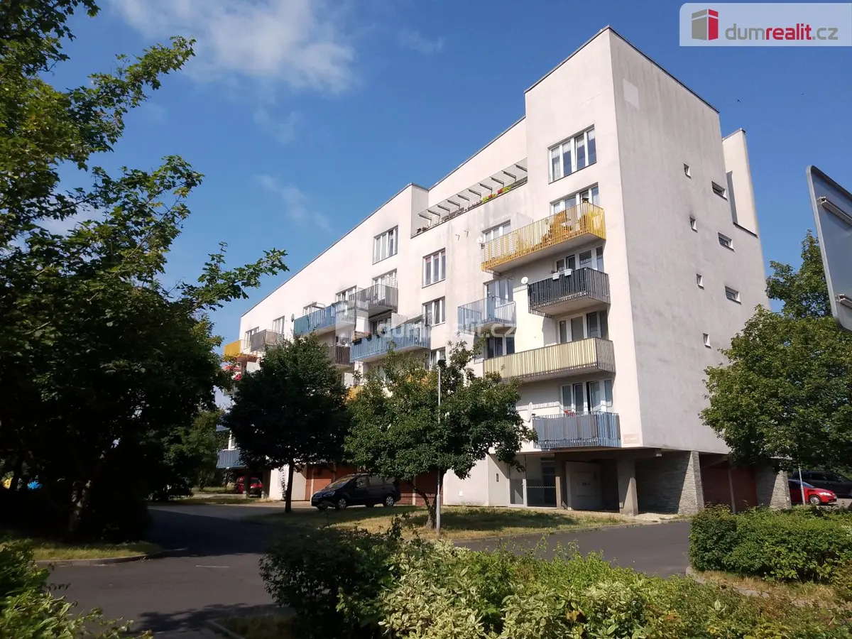 Pronájem bytu 1+kk 35 m², Kryzánkova · Stará Role · Karlovy Vary