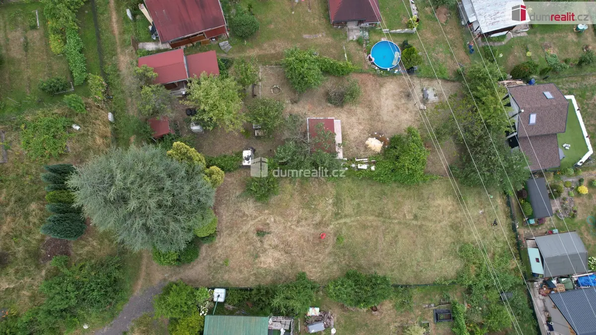 Prodej pozemku 957 m², –