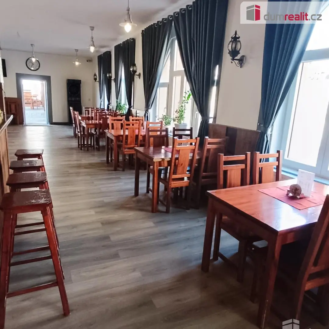Pronájem komerčního prostoru 260 m², Vilsnická · Chrochvice · Děčín