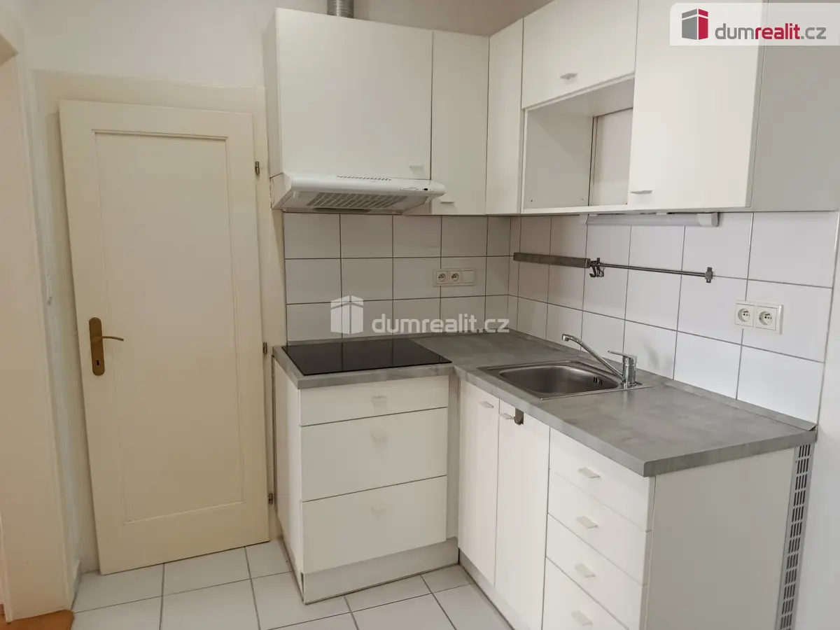Pronájem bytu 2+kk 58 m², Za poštou · Strašnice