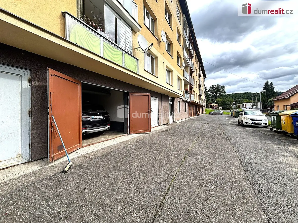 Prodej nemovitosti 20 m², náměstí Horní · Oloví