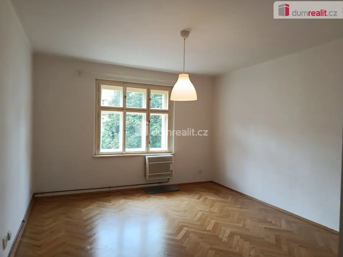 Pronájem bytu 2+kk 50 m², Za poštou · Strašnice