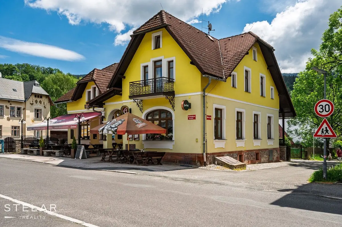 Prodej komerčního prostoru 640 m², Bertholdovo náměstí · Horní Maršov