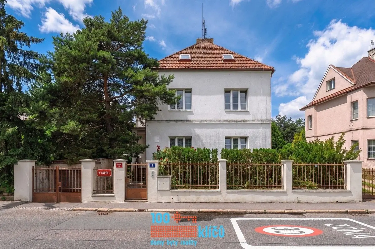 Prodej komerčního prostoru 211 m², V zápolí · Michle
