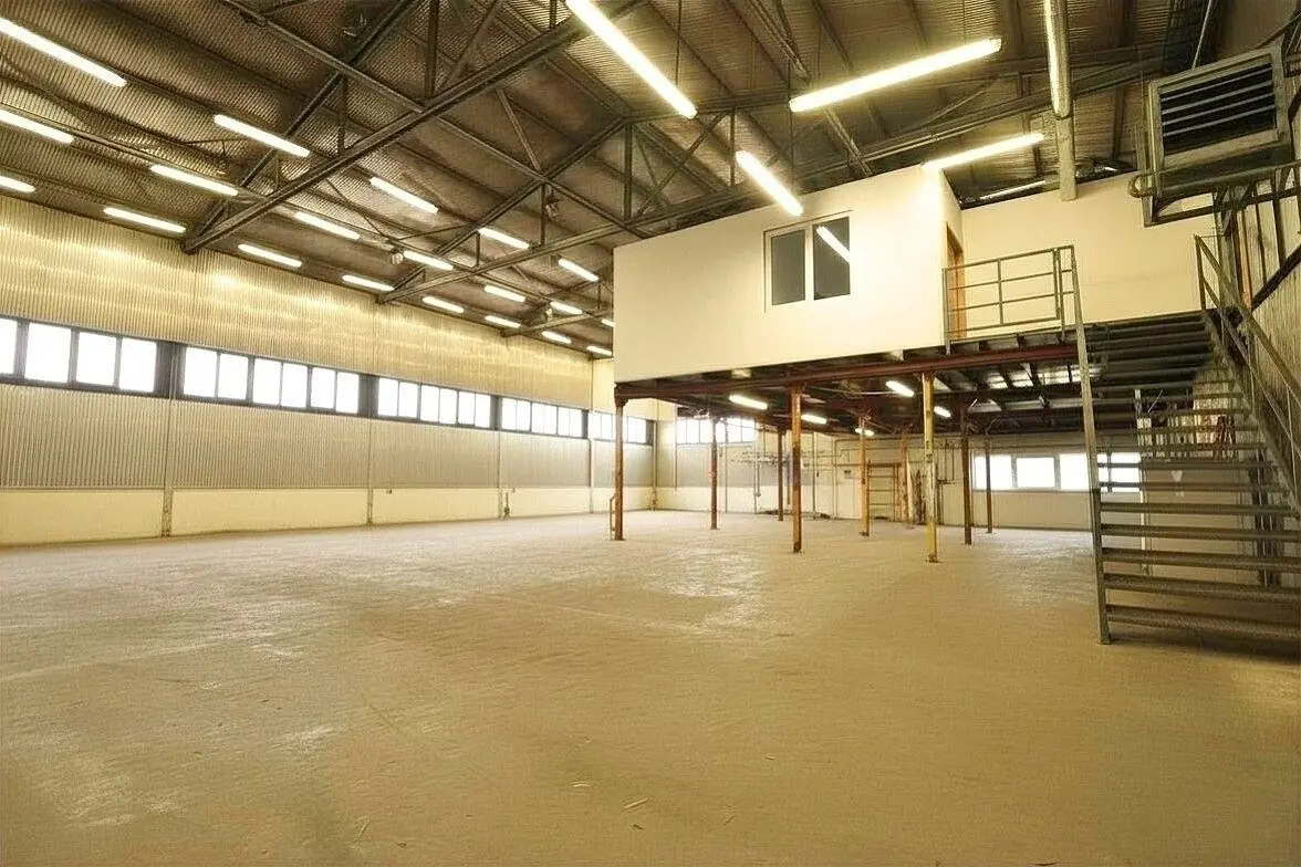 Pronájem komerčního prostoru 810 m², Horní Heršpice · Brno