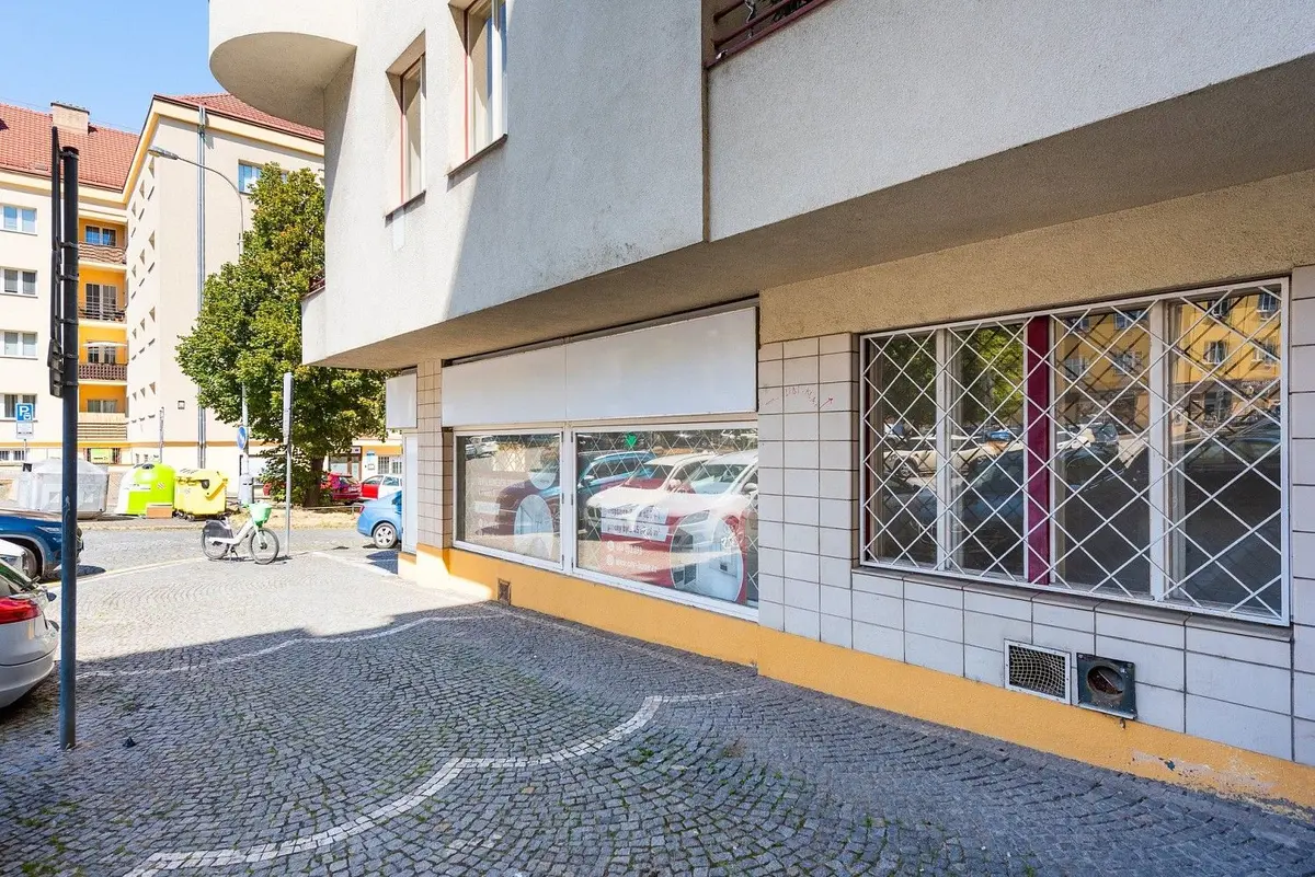 Prodej komerčního prostoru 90 m², Žateckých · Nusle