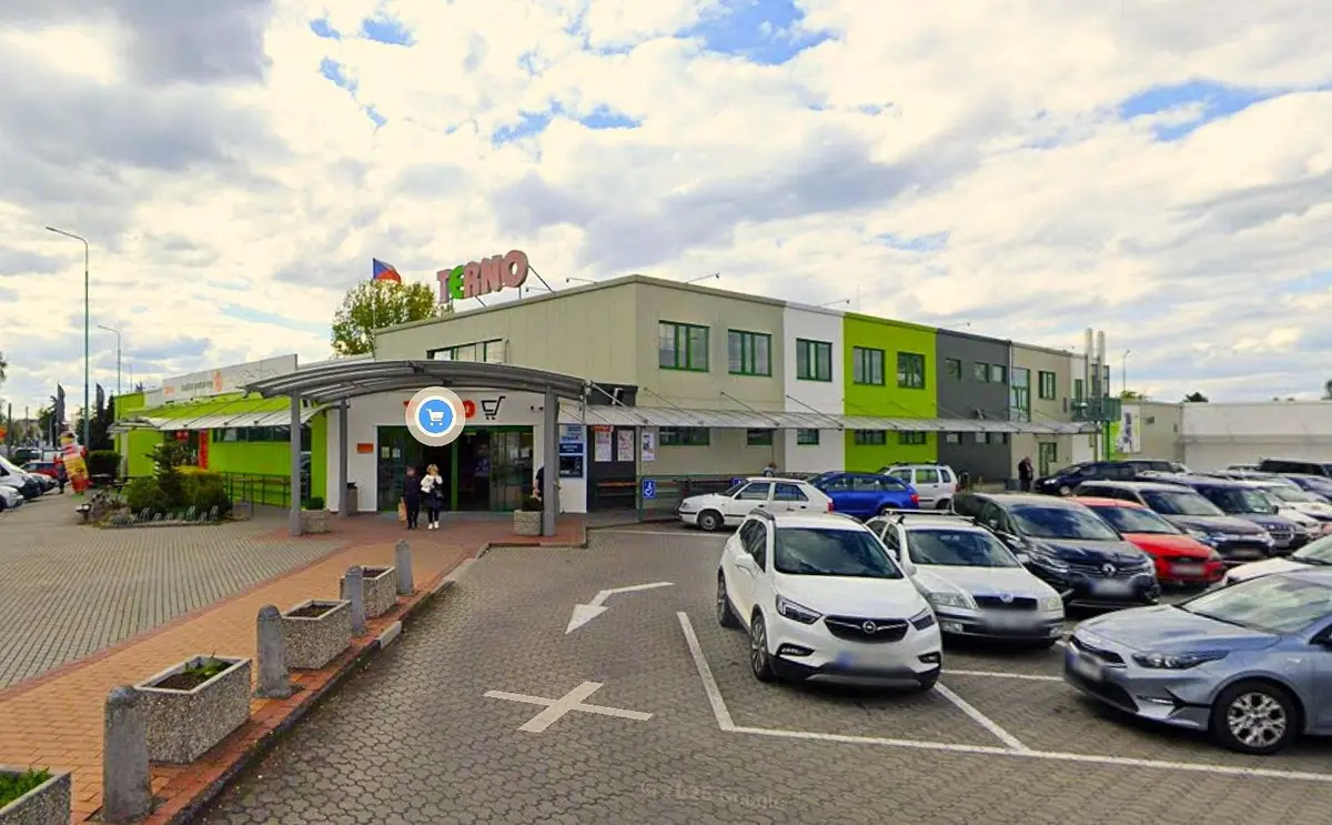 Pronájem komerčního prostoru 154 m², Stříbrná · Svinary · Hradec Králové
