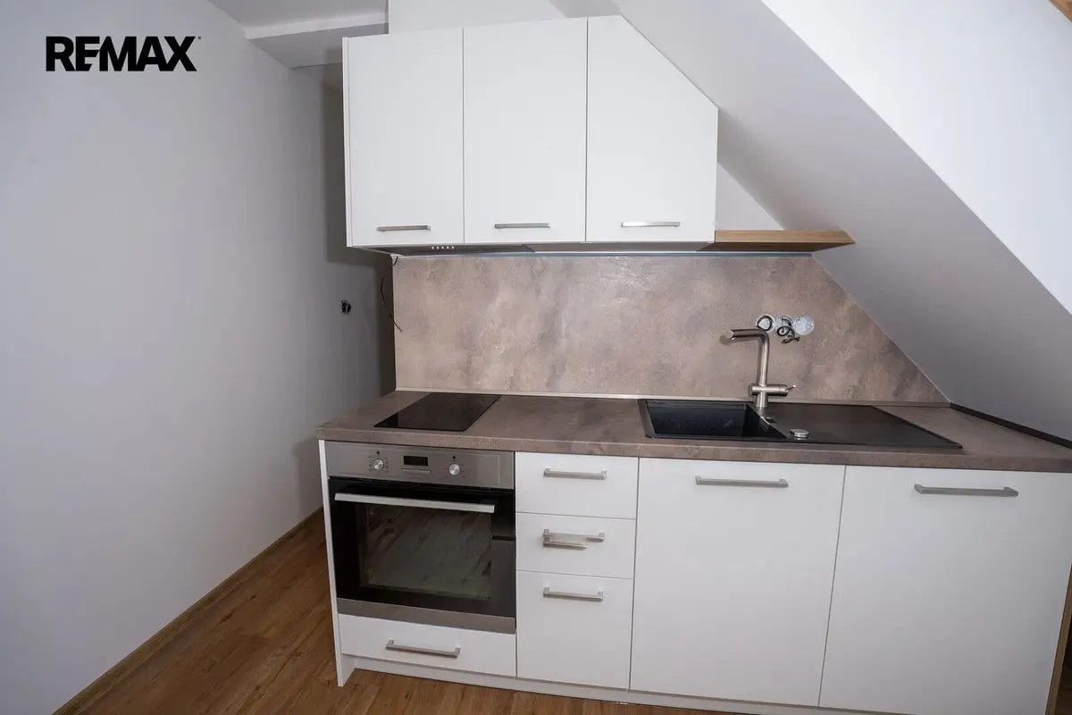Pronájem bytu 1+kk 34 m², Lidická · Jablonné v Podještědí