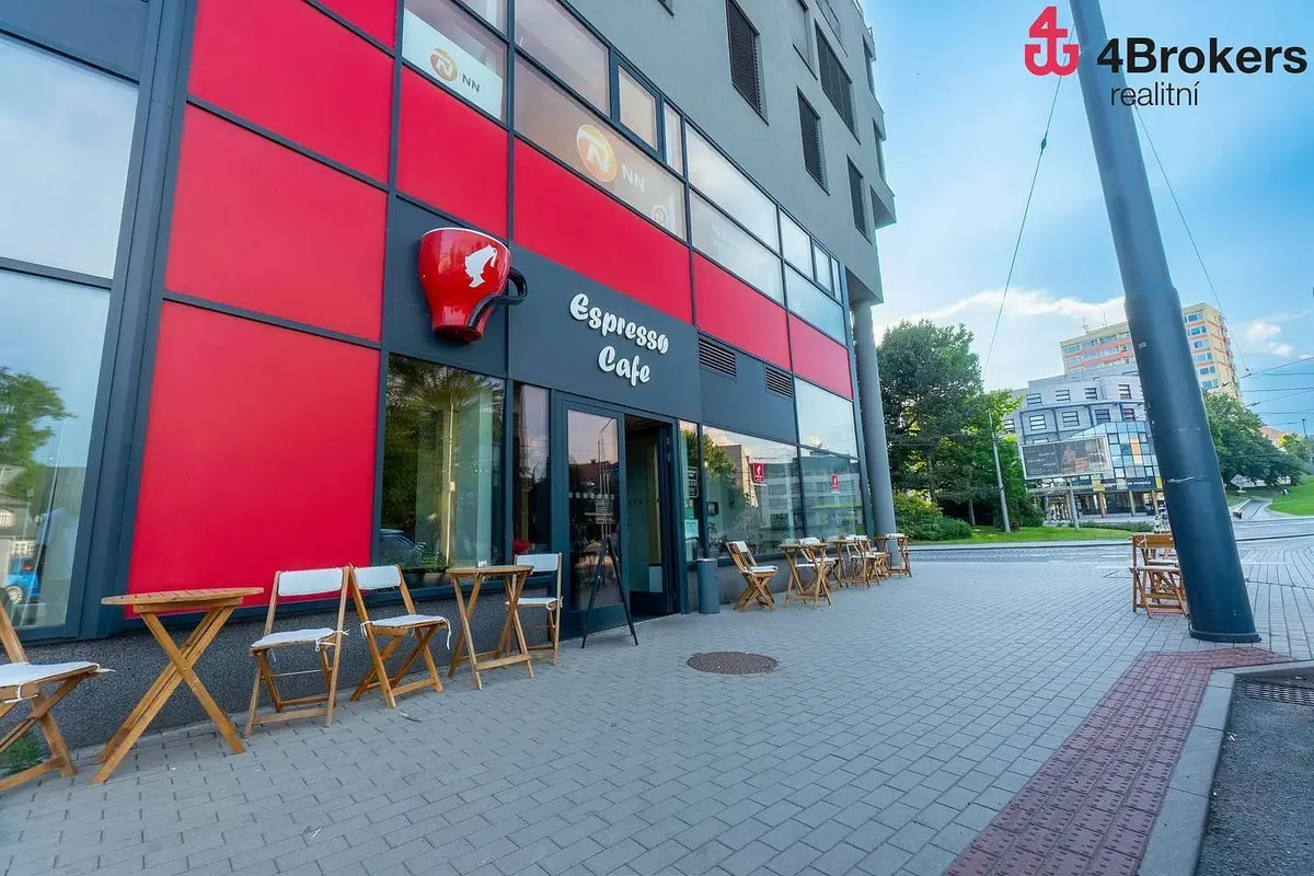 Prodej komerčního prostoru 100 m², U Nisy · Nové Město · Liberec