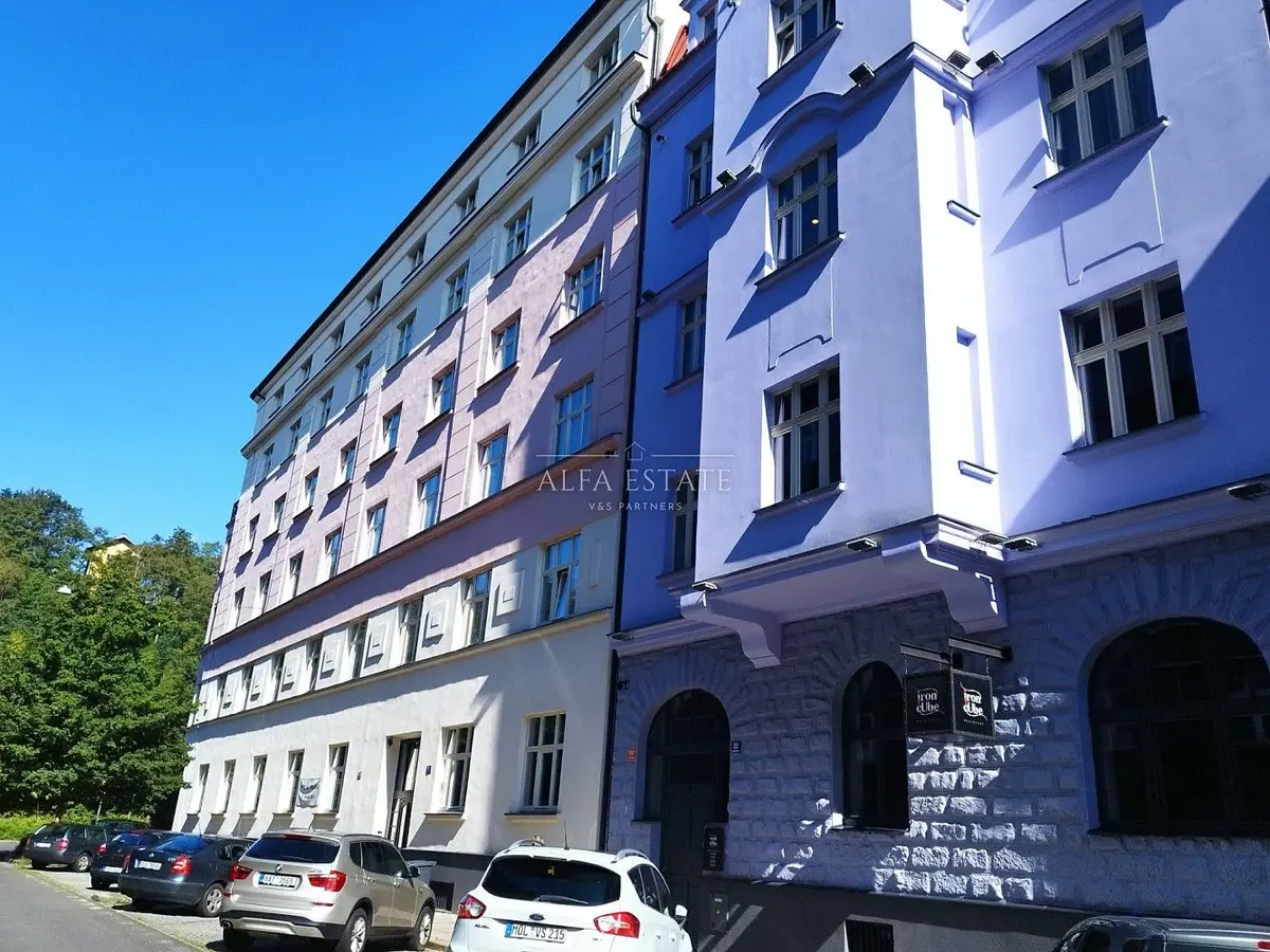 Prodej komerčního prostoru 2100 m², Foersterova · Karlovy Vary