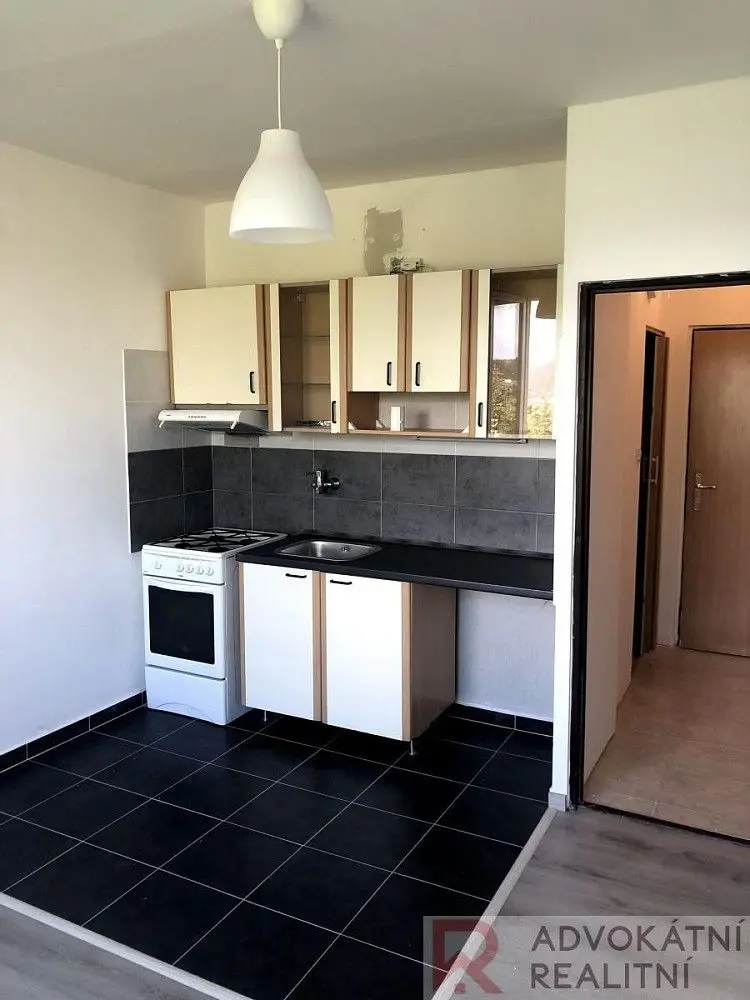 Pronájem bytu 2+kk 36 m², Školní · Jílové u Děčína · Jílové
