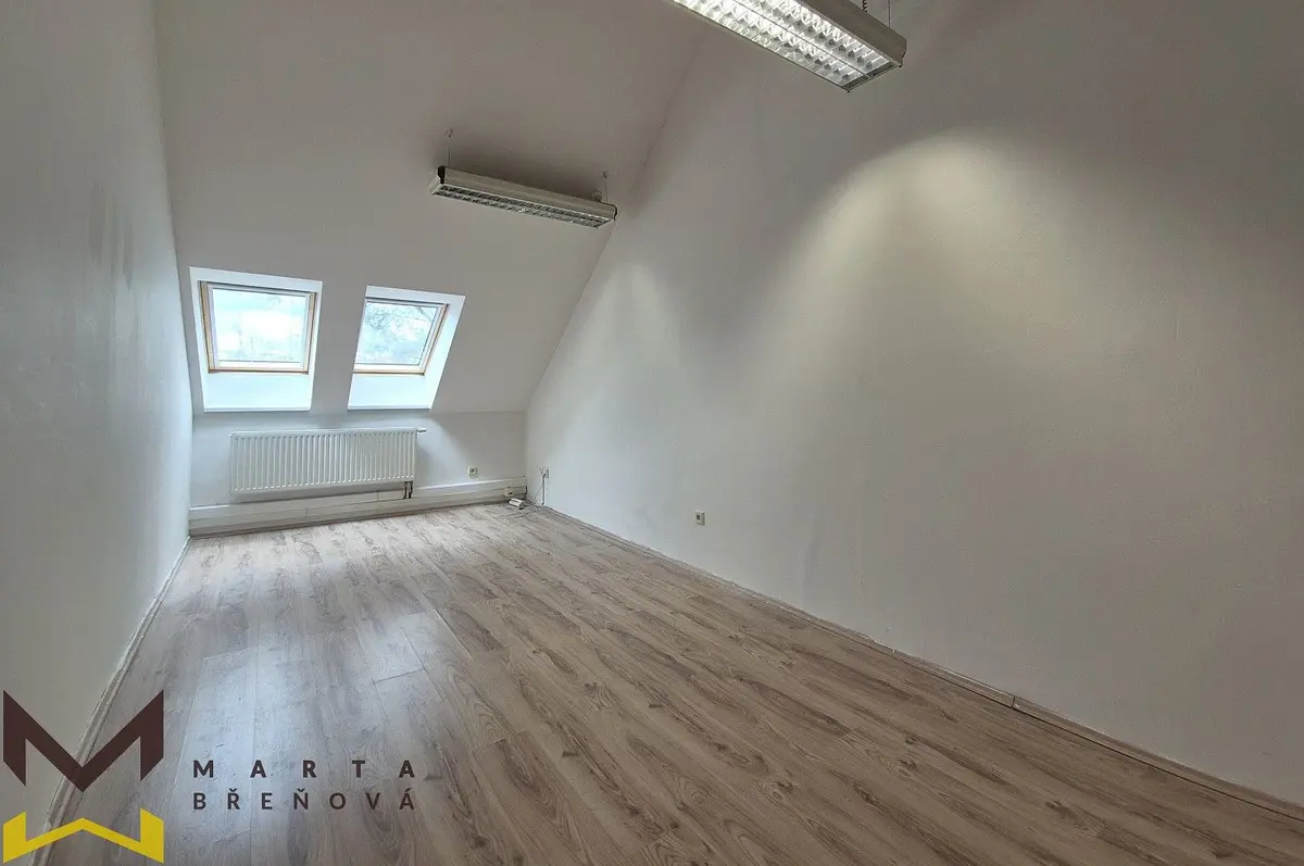 Pronájem komerčního prostoru 18 m², Slatina · Brno