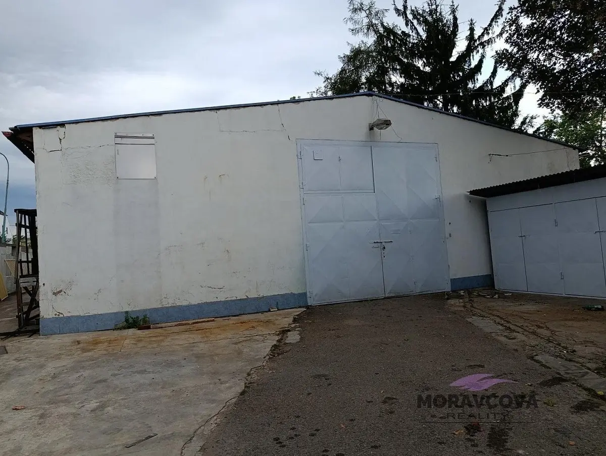 Pronájem komerčního prostoru 481 m², Přelouč