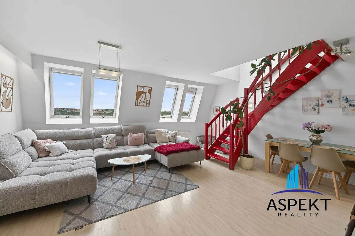 Prodej bytu 4+kk 94 m², Nad Ohradou · Žižkov
