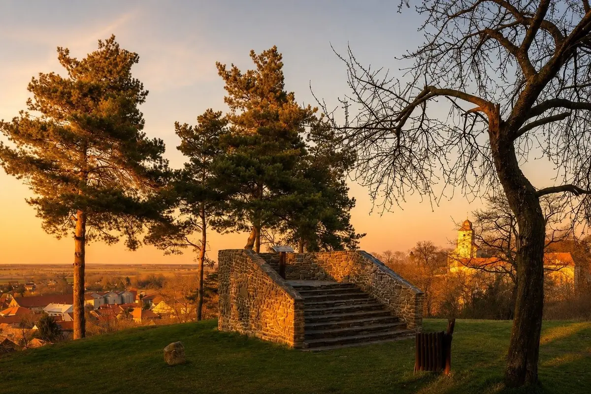 Prodej pozemku 1117 m², Dobřichov