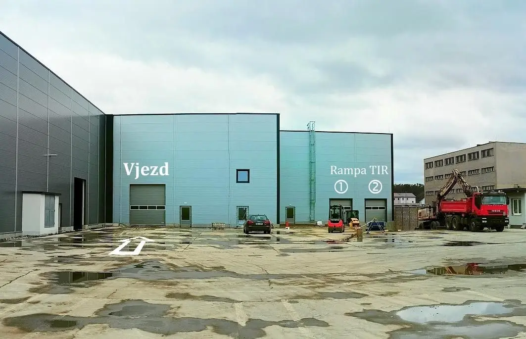 Pronájem komerčního prostoru 1900 m², Hýskov