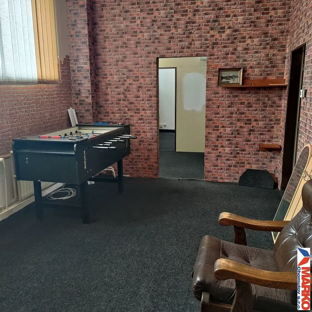 Pronájem komerčního prostoru 100 m², Chomutov I · Chomutov