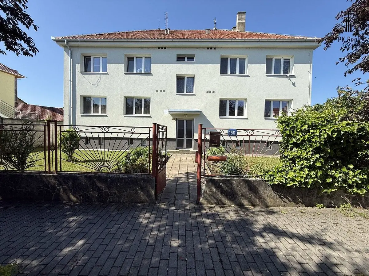 Prodej bytu 2+1 64 m², Mořice