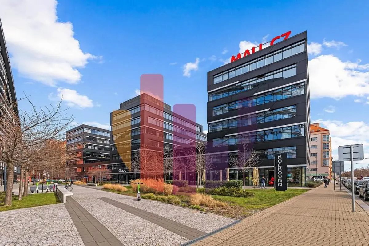 Pronájem komerčního prostoru 1991 m², U garáží · Holešovice