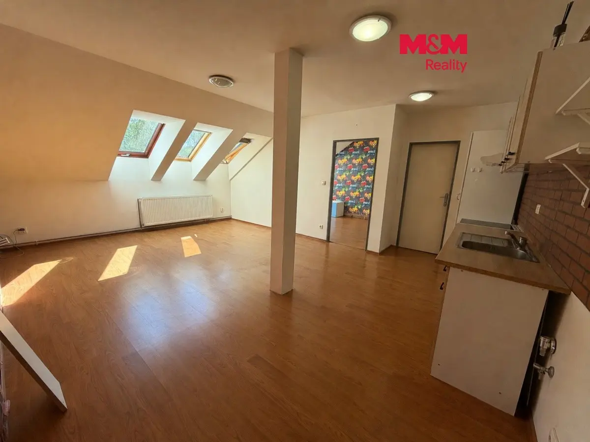 Pronájem bytu 3+kk 75 m², Vinařice u Kladna · Vinařice