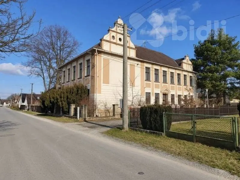 Prodej komerčního prostoru 700 m², Klikov · Suchdol nad Lužnicí