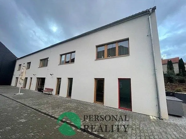 Pronájem komerčního prostoru 76 m², Jarpice