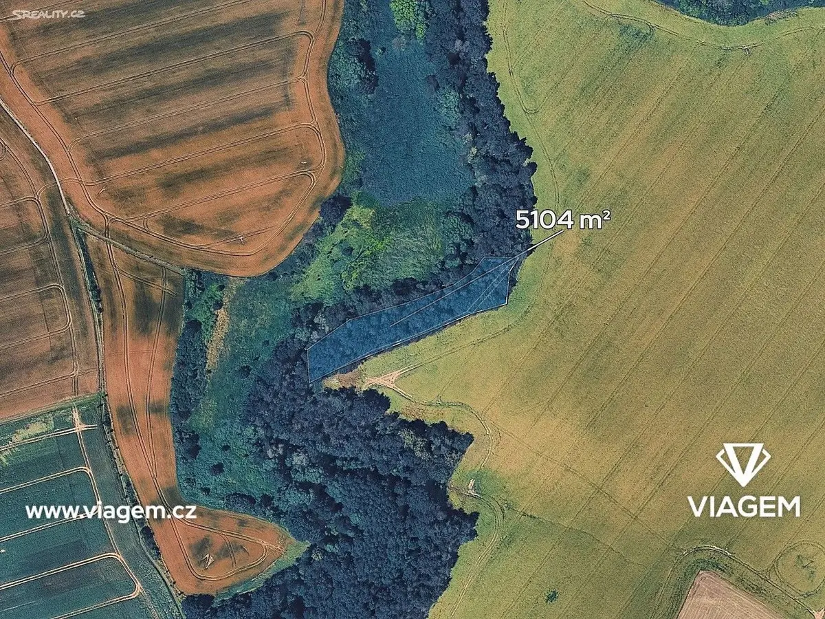 Prodej pozemku 5104 m², Královice