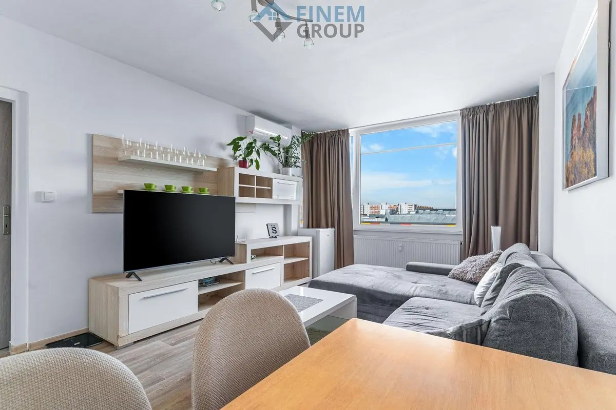 Prodej bytu 2+1 48 m², Olštýnská · Troja