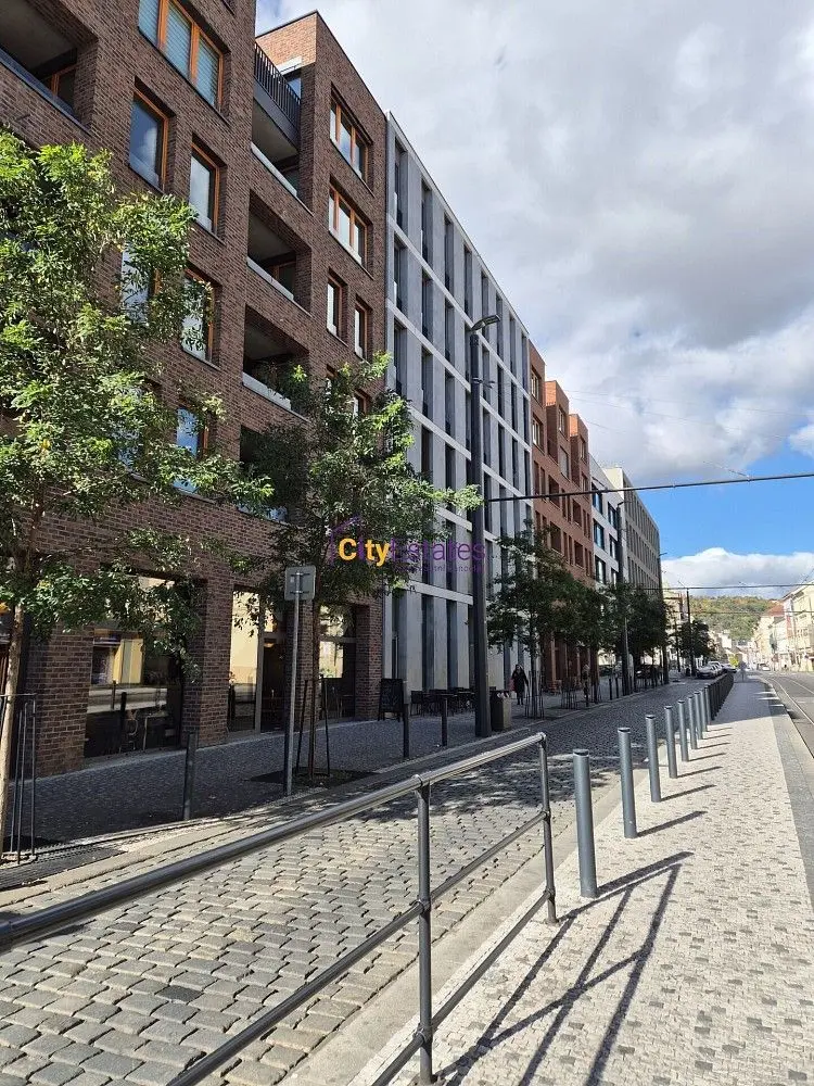 Pronájem bytu 2+kk 52 m², Ivana Hlinky · Vysočany