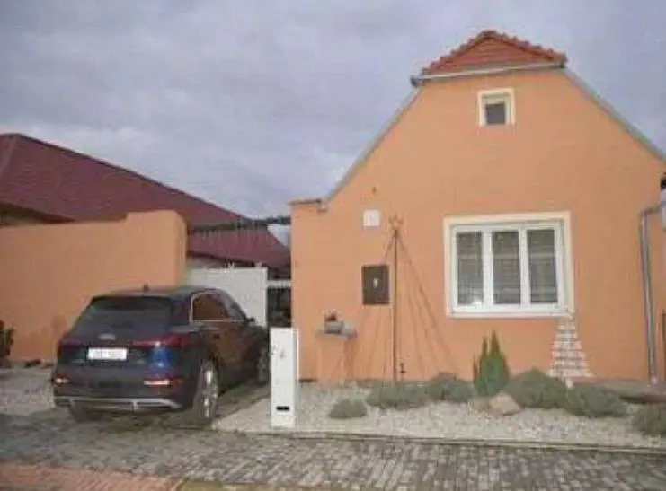 Prodej domu 350 m², Šumná