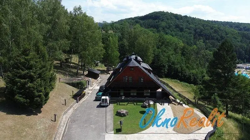 Prodej komerčního prostoru 500 m², Rusava