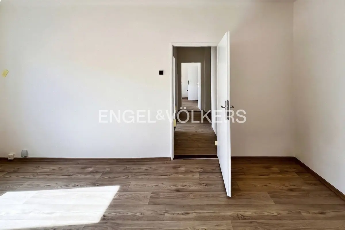 Pronájem bytu 2+1 55 m², Písecká · Vinohrady