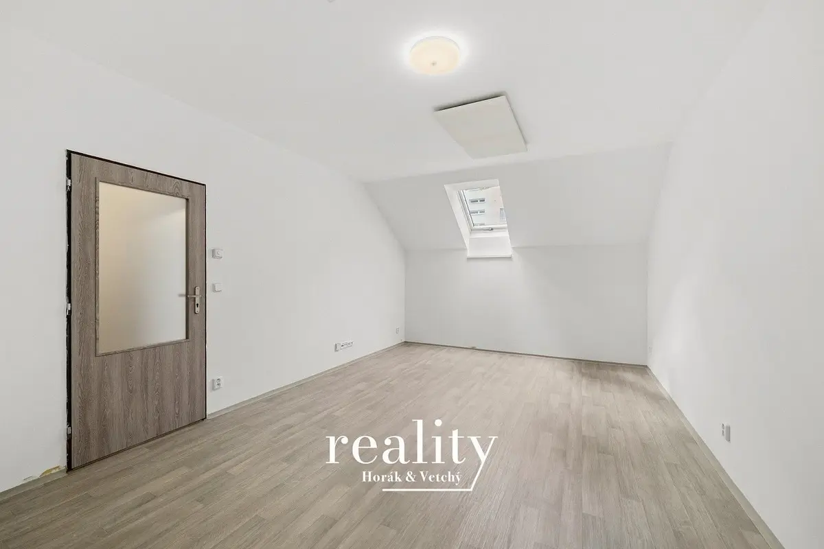 Pronájem bytu 2+kk 46 m², Žižkova · Jihlava