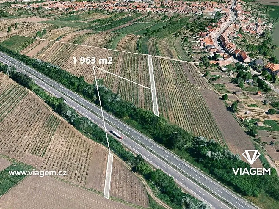 Prodej pozemku 1963 m², Kostice