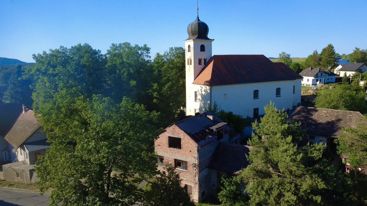 Prodej domu 330 m², Nesvačily u Bystřice · Bystřice