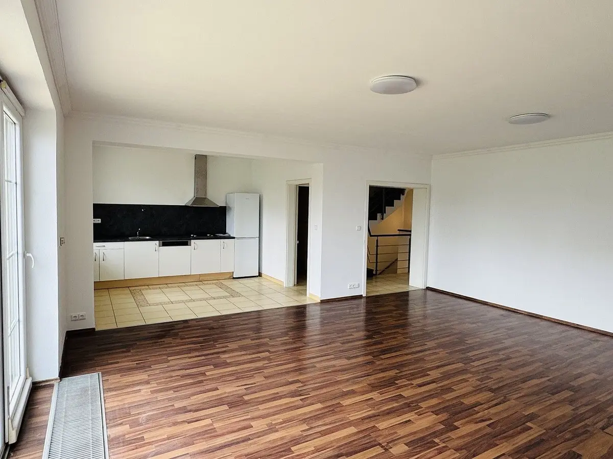 Pronájem domu 180 m², Osnice · Jesenice