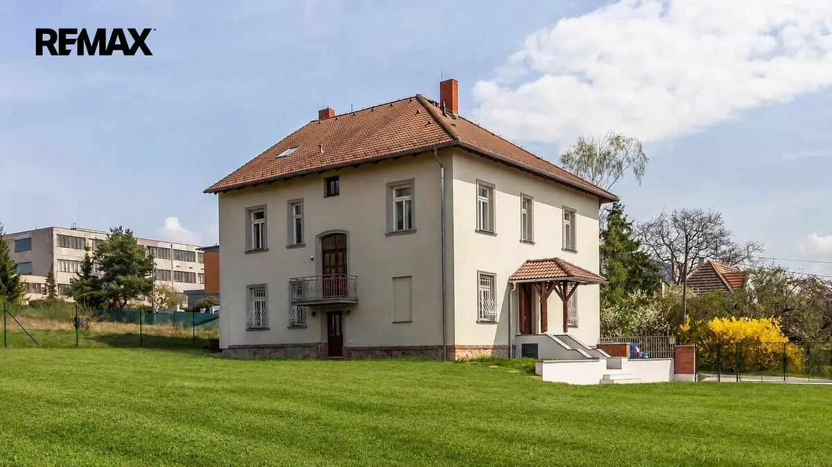 Prodej komerčního prostoru 403 m², Za drahou · Hostivař