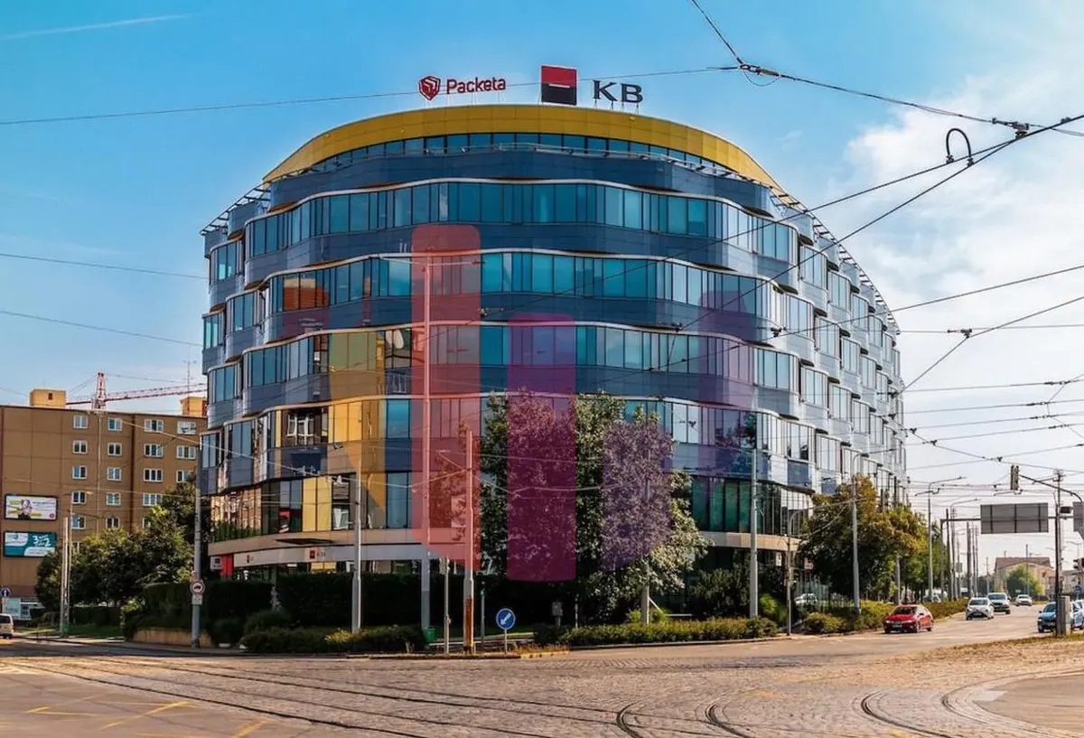Pronájem komerčního prostoru 700 m², Českomoravská · Libeň