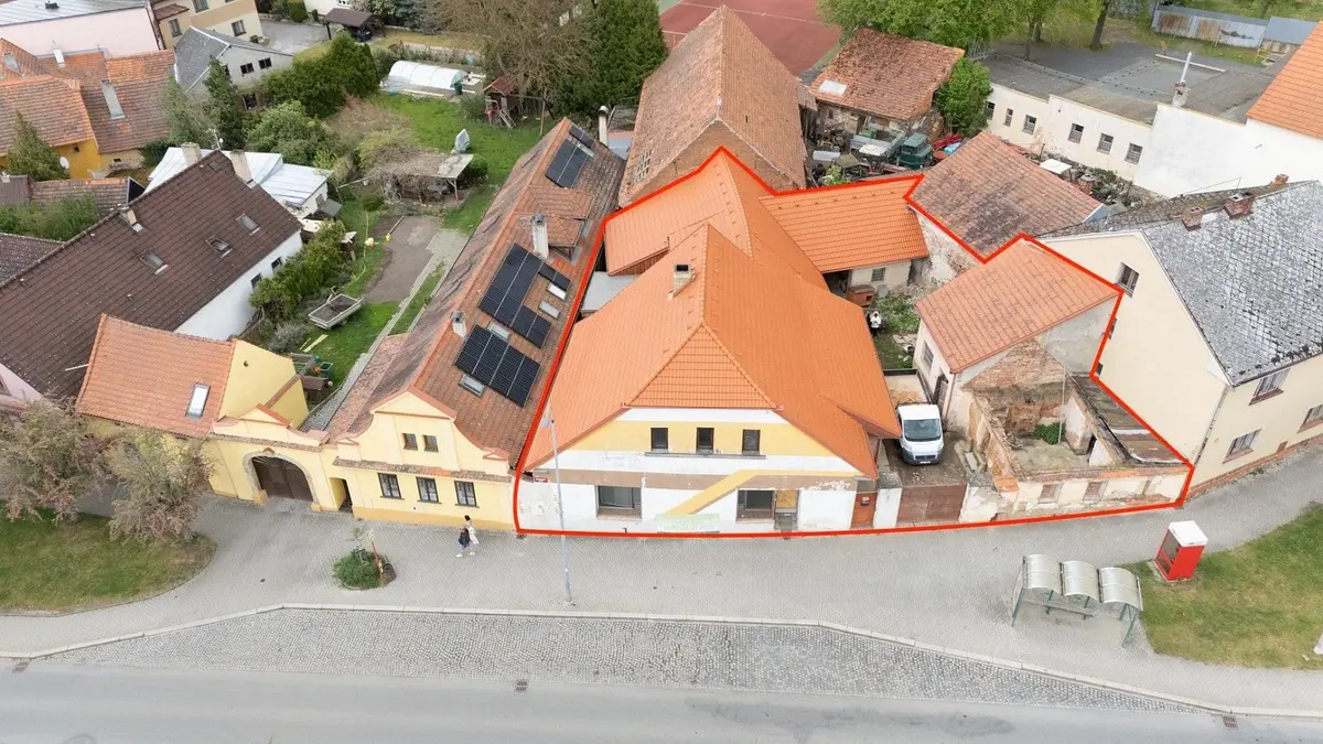 Prodej domu 764 m², Masarykovo náměstí · Starý Plzenec
