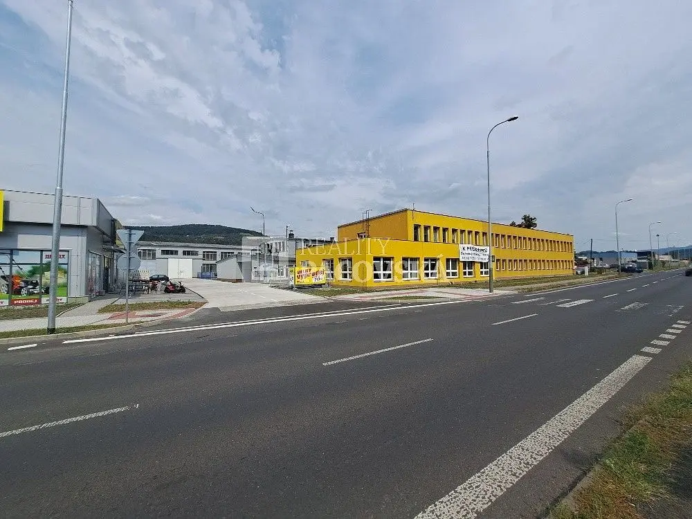 Pronájem komerčního prostoru 511 m², Přístavní · Krásné Březno · Ústí nad Labem