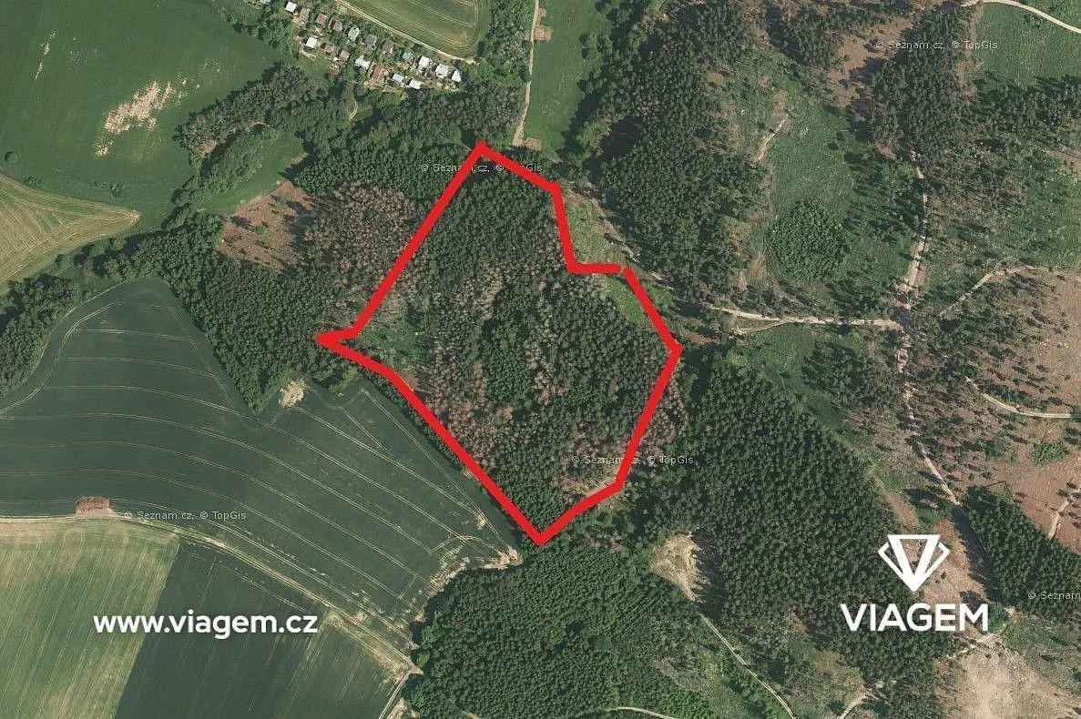 Prodej pozemku 3762 m², Katov
