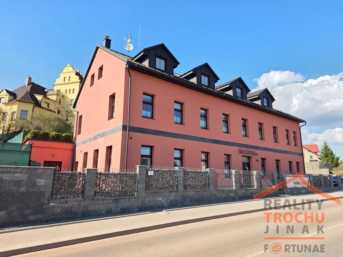 Prodej komerčního prostoru 247 m², Trutnov