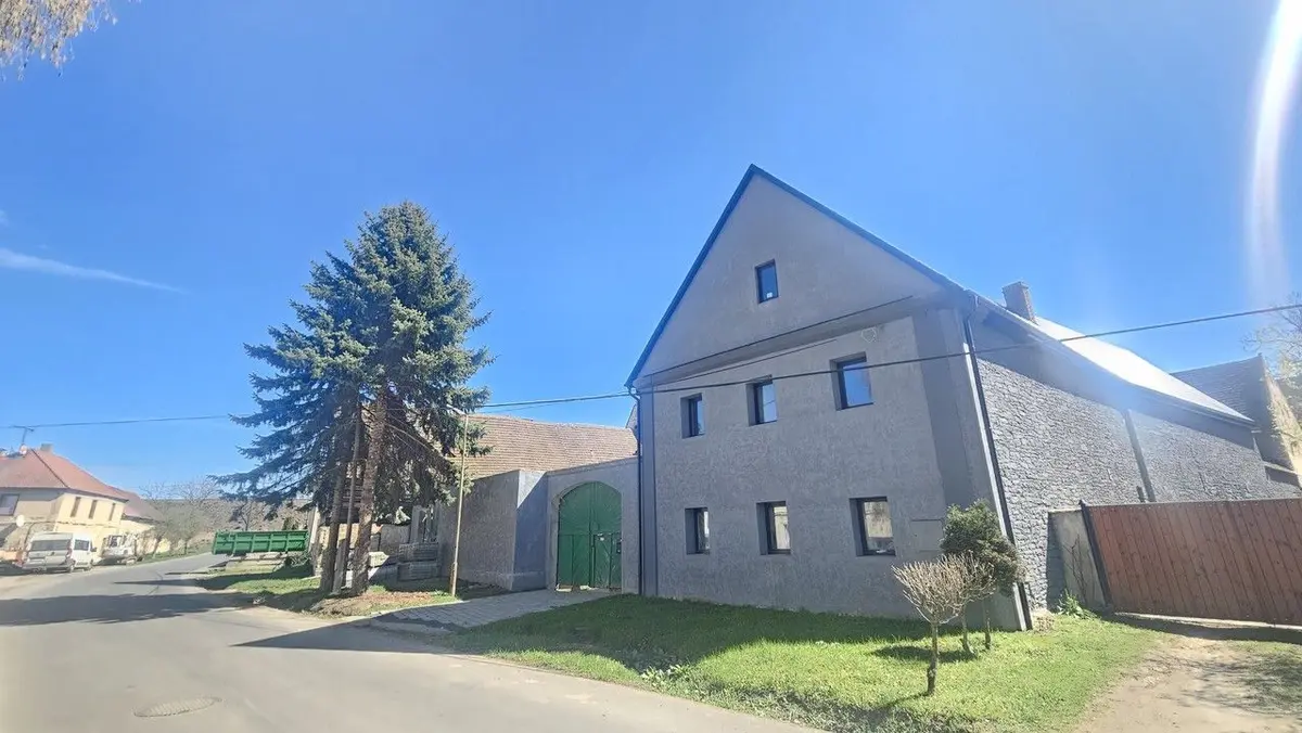 Prodej domu 1143 m², Svařenice · Vrutice