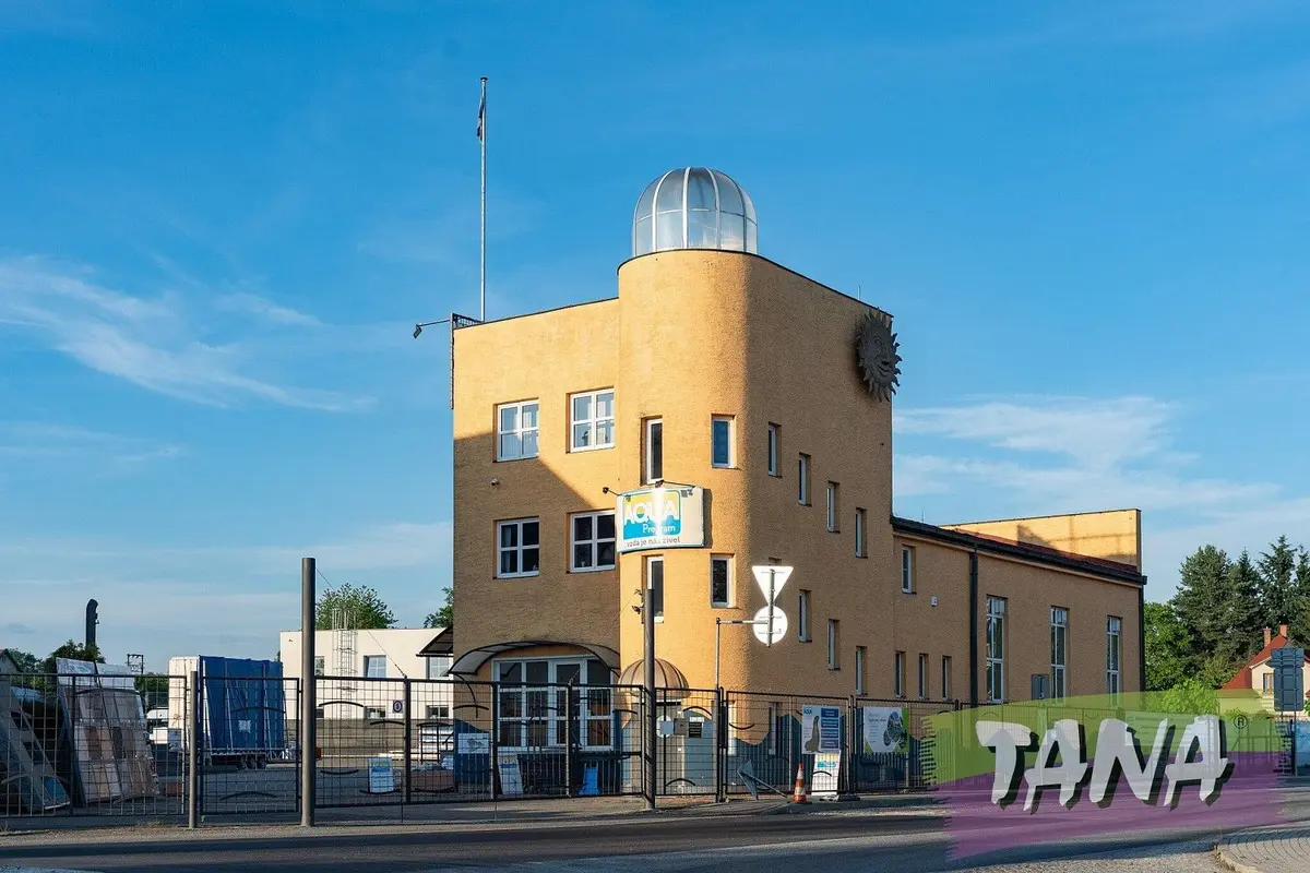 Prodej komerčního prostoru 680 m², Ohrazenice u Turnova · Ohrazenice