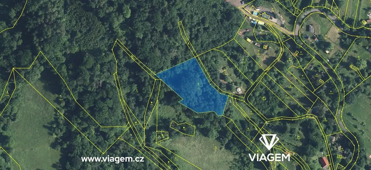 Prodej pozemku 4439 m², Březiny u Děčína · Děčín