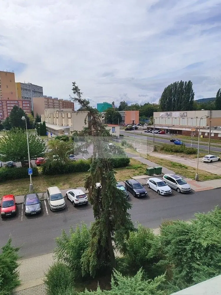 Pronájem bytu 1+1 36 m², Dřínovská · Chomutov I · Chomutov
